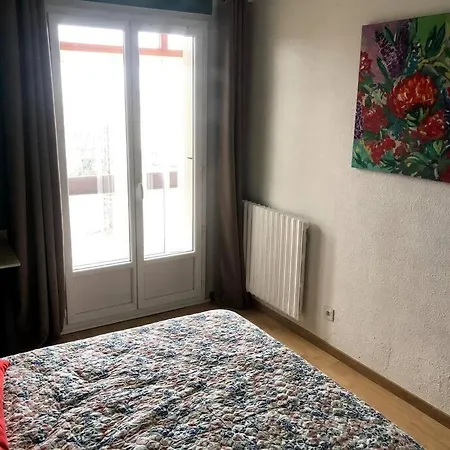 Location De Chambres, Sejour Pres Des Grands Buffets Homestay